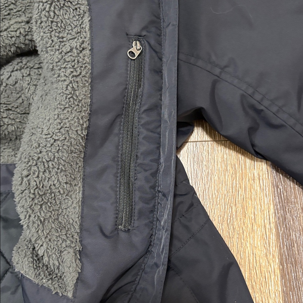 LL Bean Women’s Parka Sz Small - Picture 15 of 16